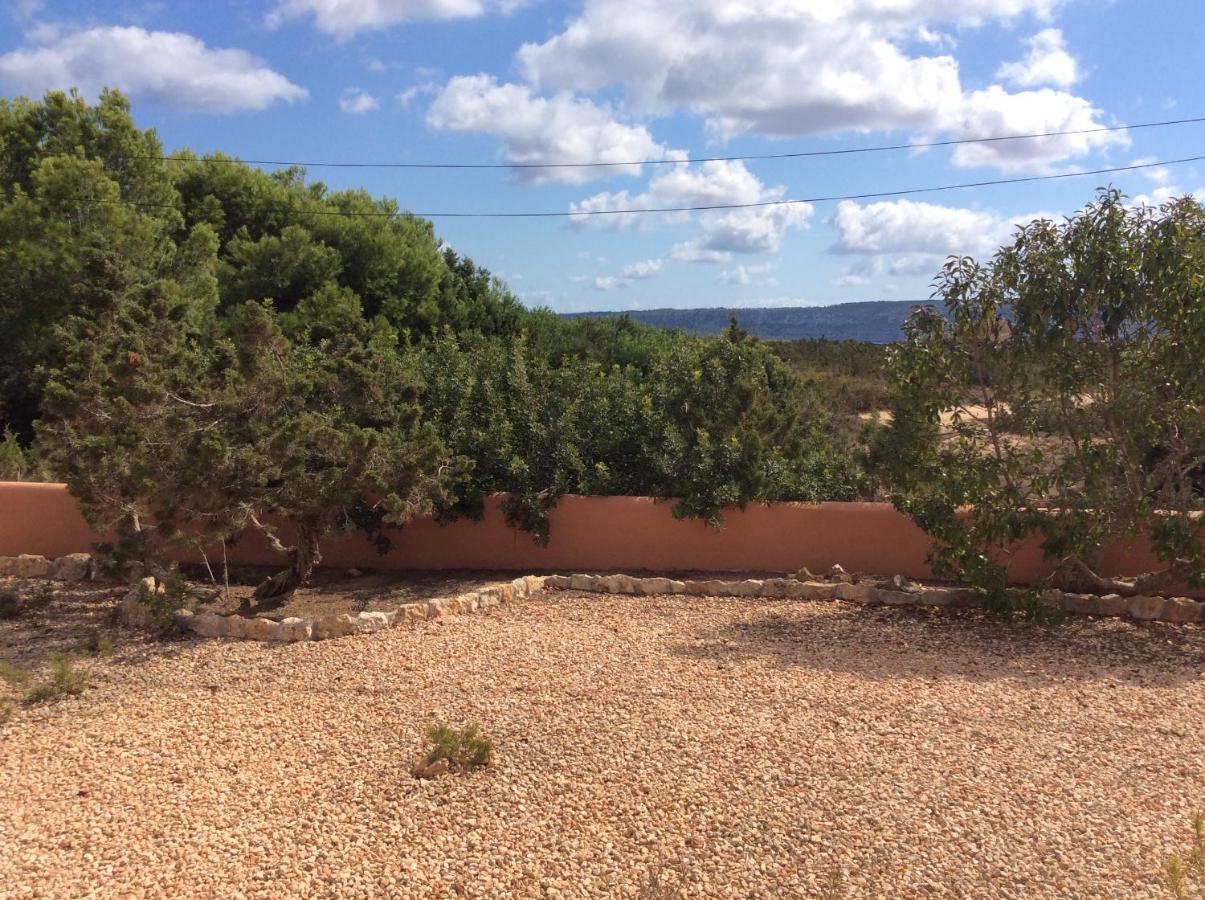 Viviendas Es Carnatge Playa Migjorn Exterior photo