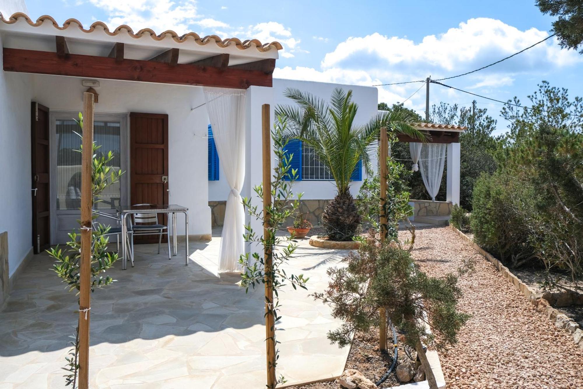 Viviendas Es Carnatge Playa Migjorn Exterior photo